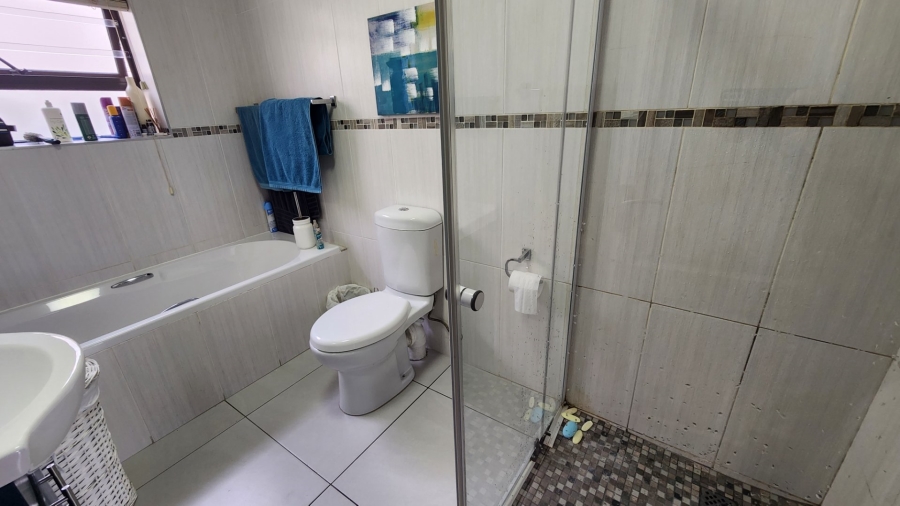 3 Bedroom Property for Sale in Seemeeu Park Western Cape